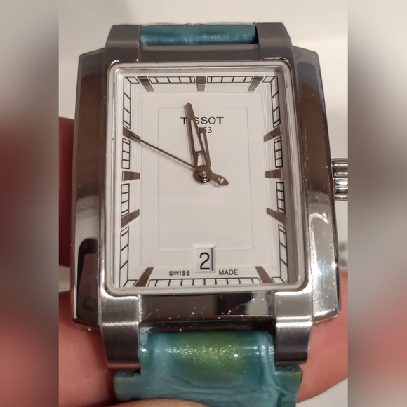 Tissot Women's Watch - Picture 11 of 13